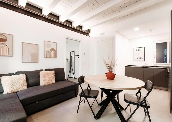 Daire By Quokka 360 - Close To The And Train Station *