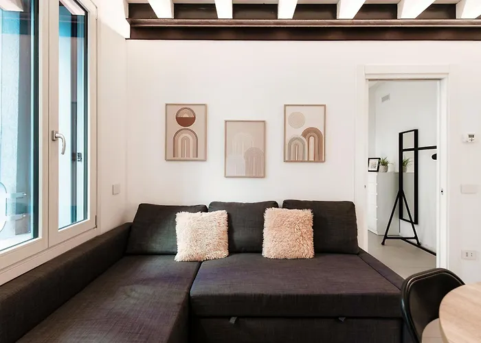 Daire By Quokka 360 - Close To The And Train Station Como